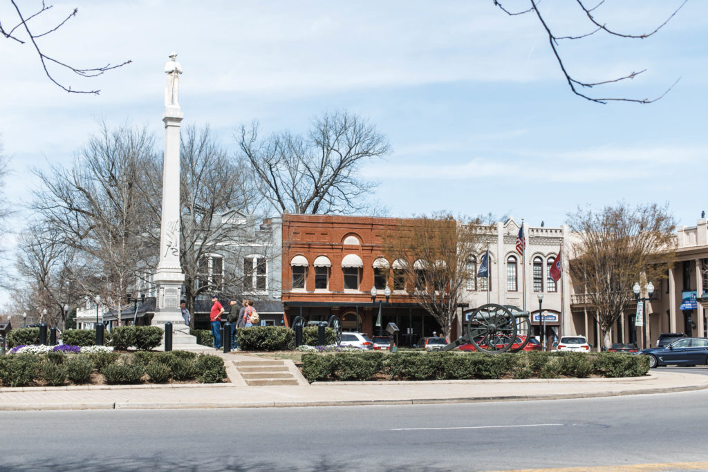 Statue and buildings in downtown Franklin Tennessee