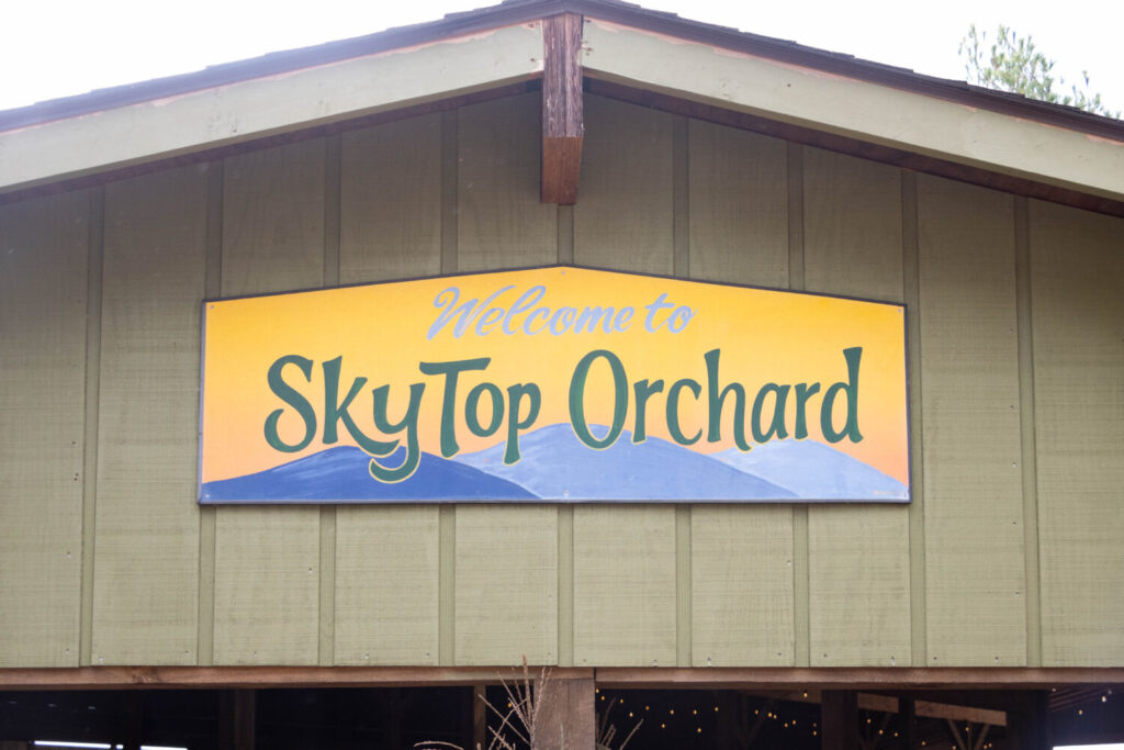 Things to Do on a Day Trip to Flat Rock, North Carolina - Sky Top apple Orchard sign