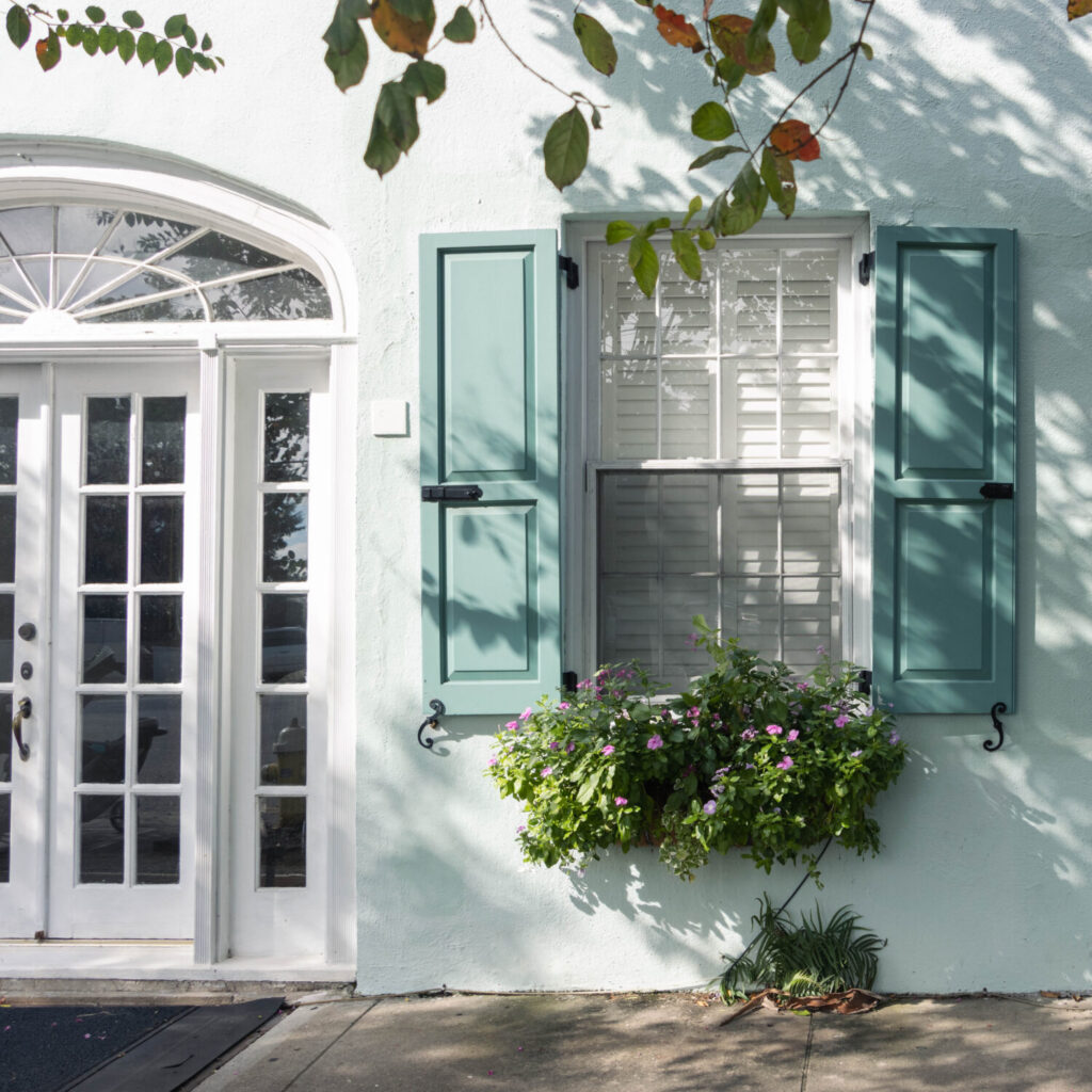 Best Things to do in Charleston, South Carolina - Historic homes on Rainbow Row, windowbox