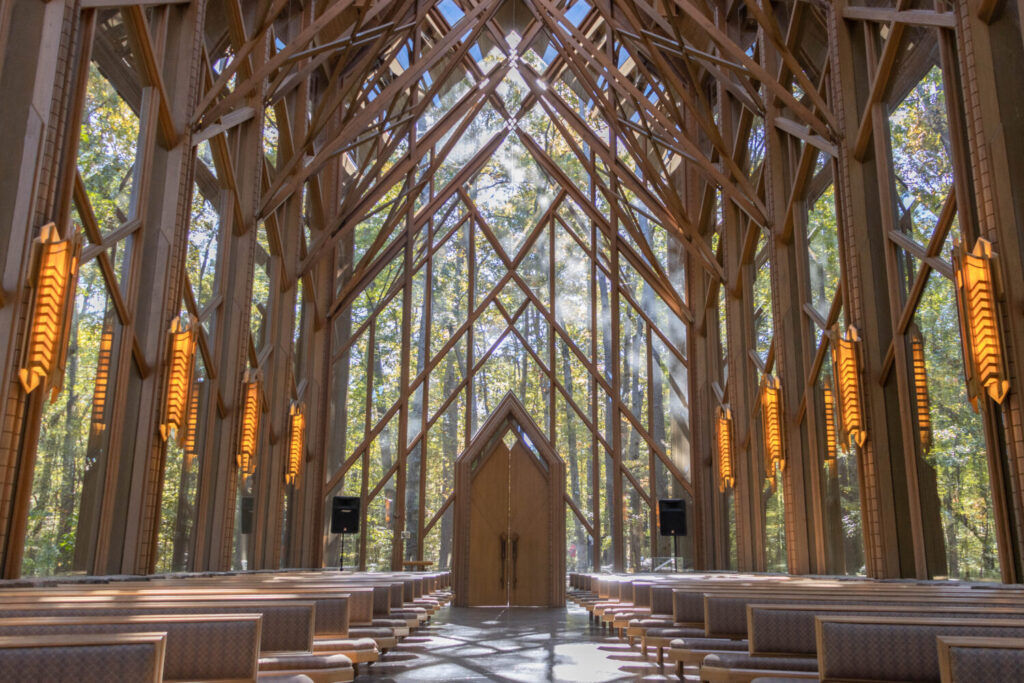Best things to do in Hot Springs Arkansas - Anthony Chapel inside